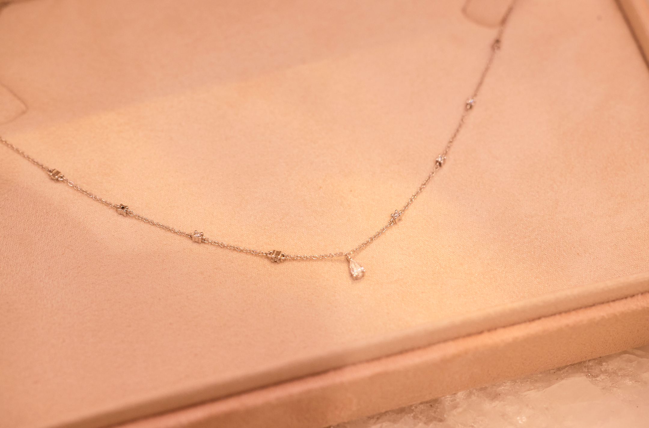 Petit Eclat Necklace